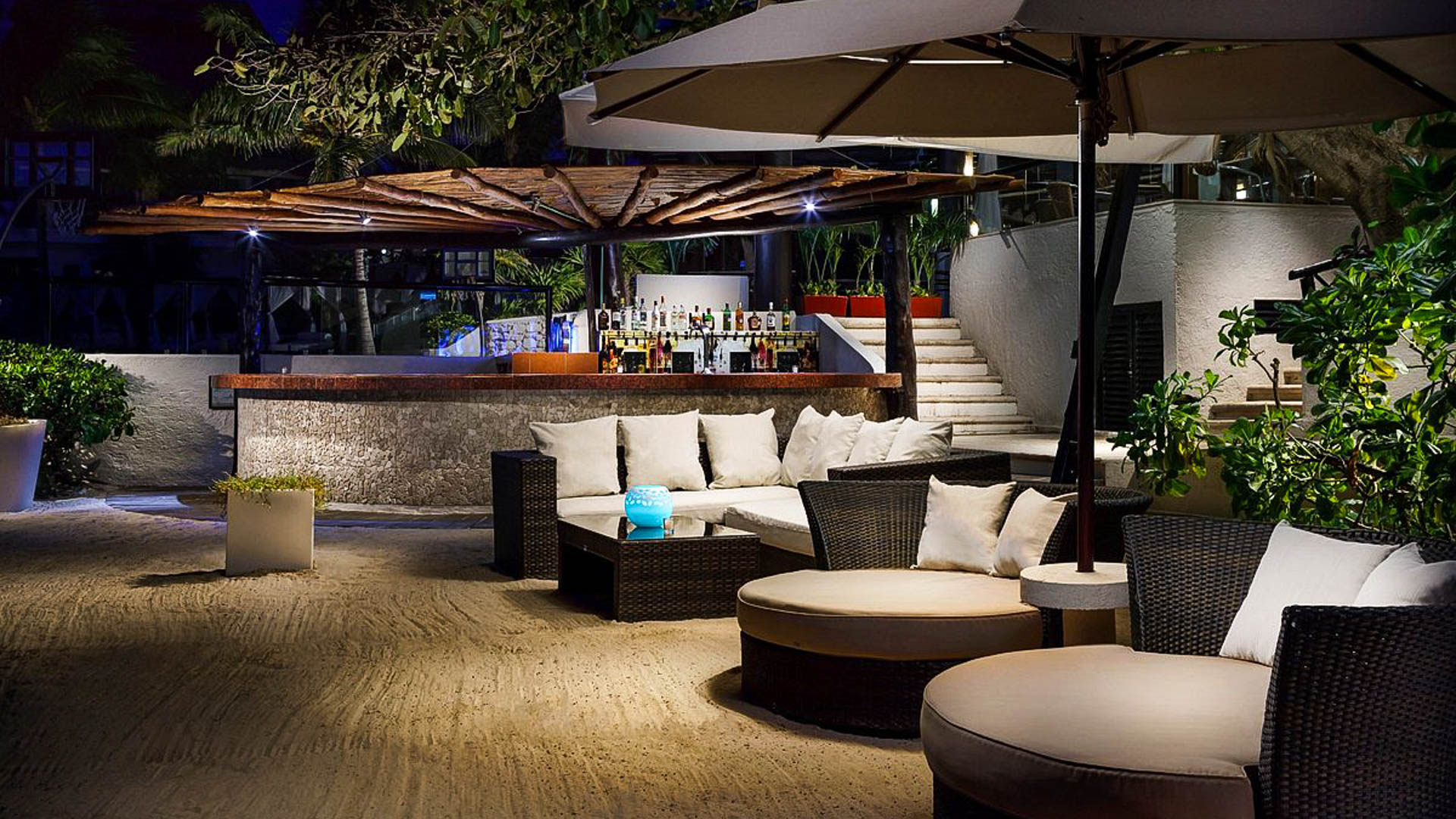 The Reef Playacar