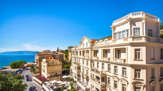PALACE BELLEVUE 