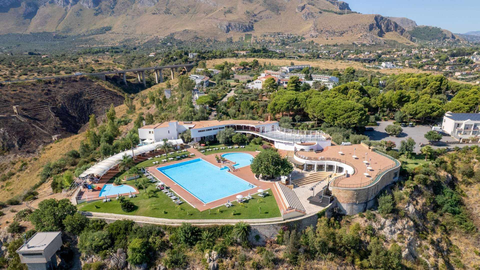 Hotel & Resort Torre Normanna
