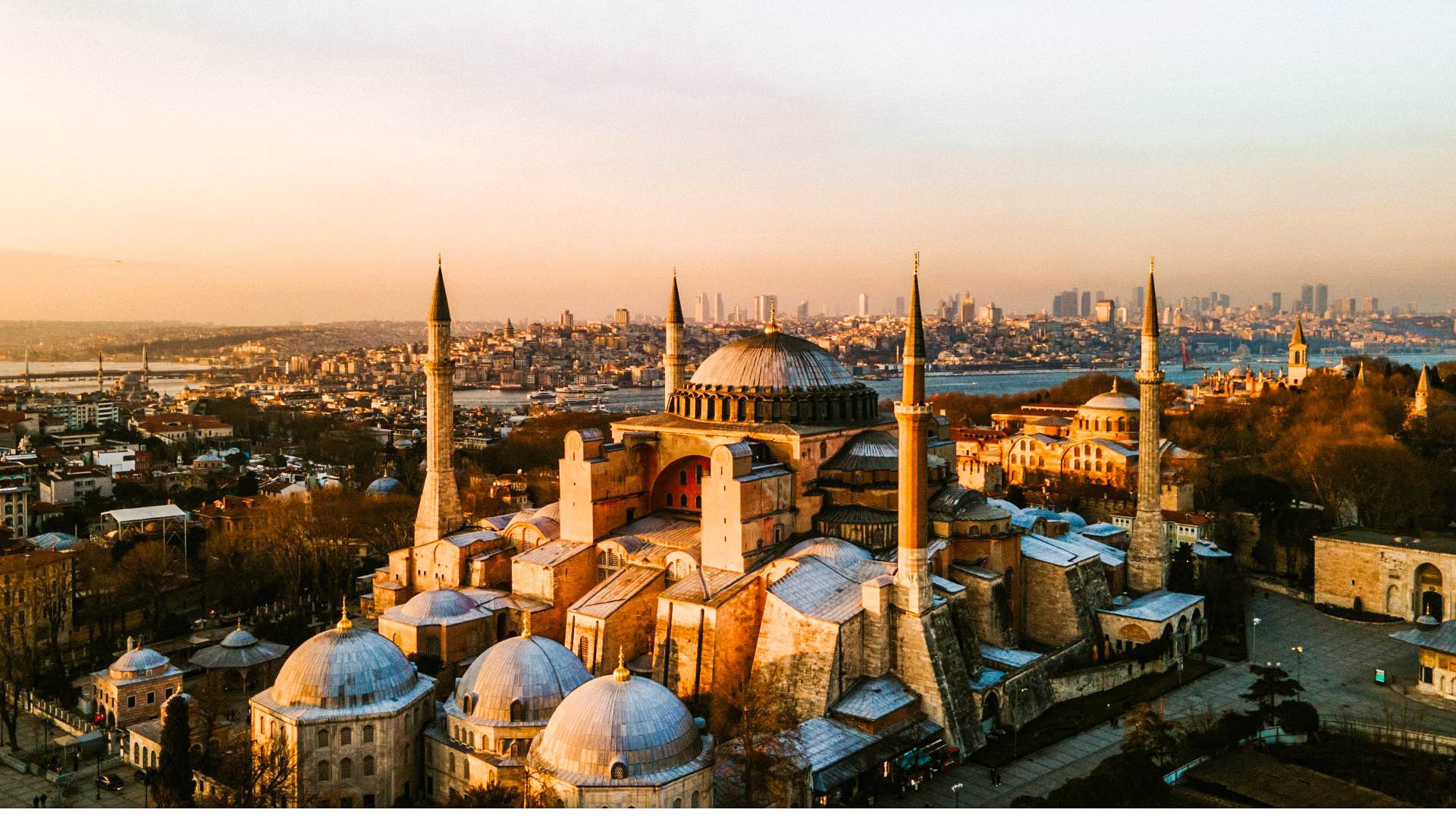 Tour Kervansaray