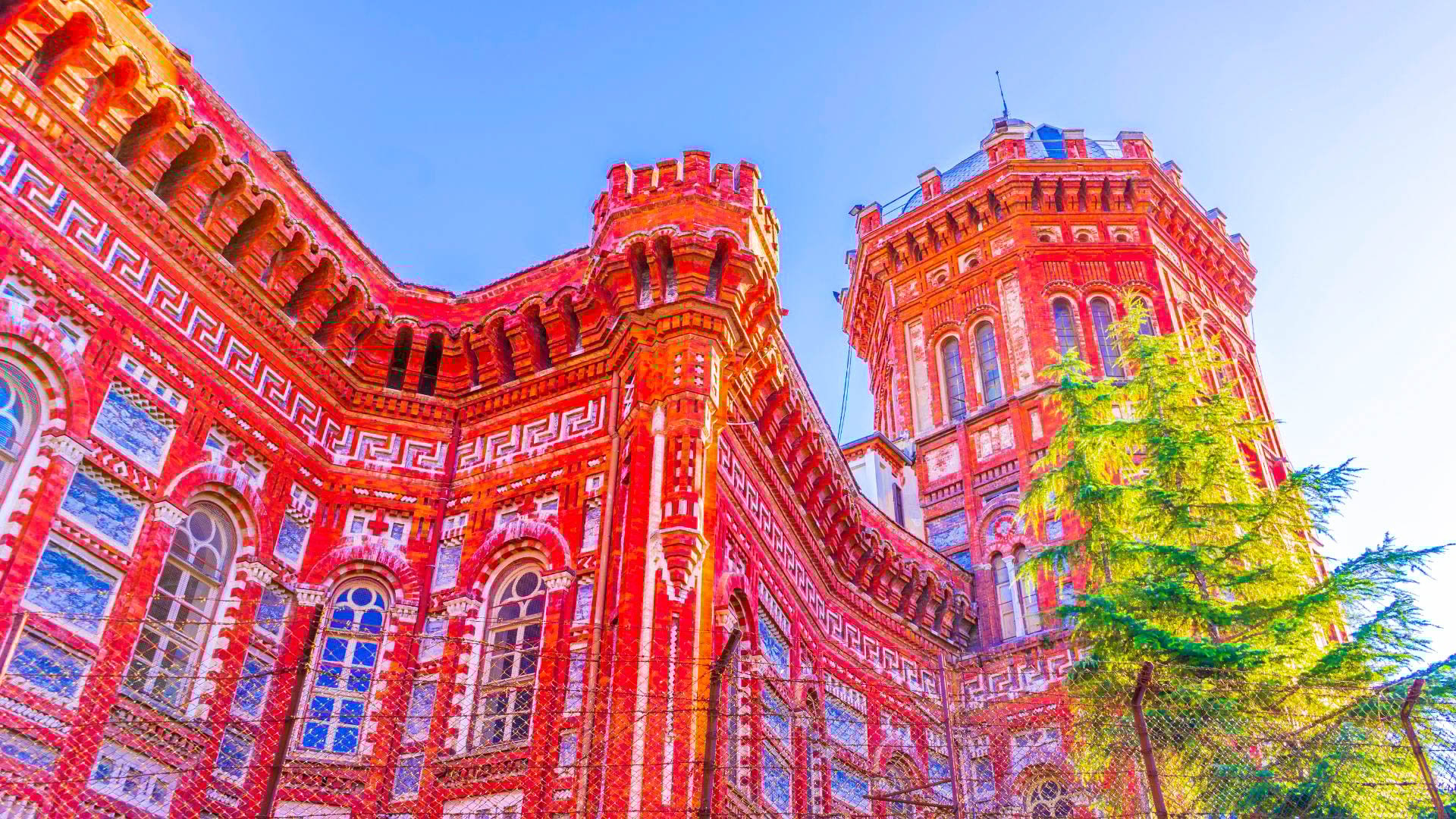Tour Kervansaray