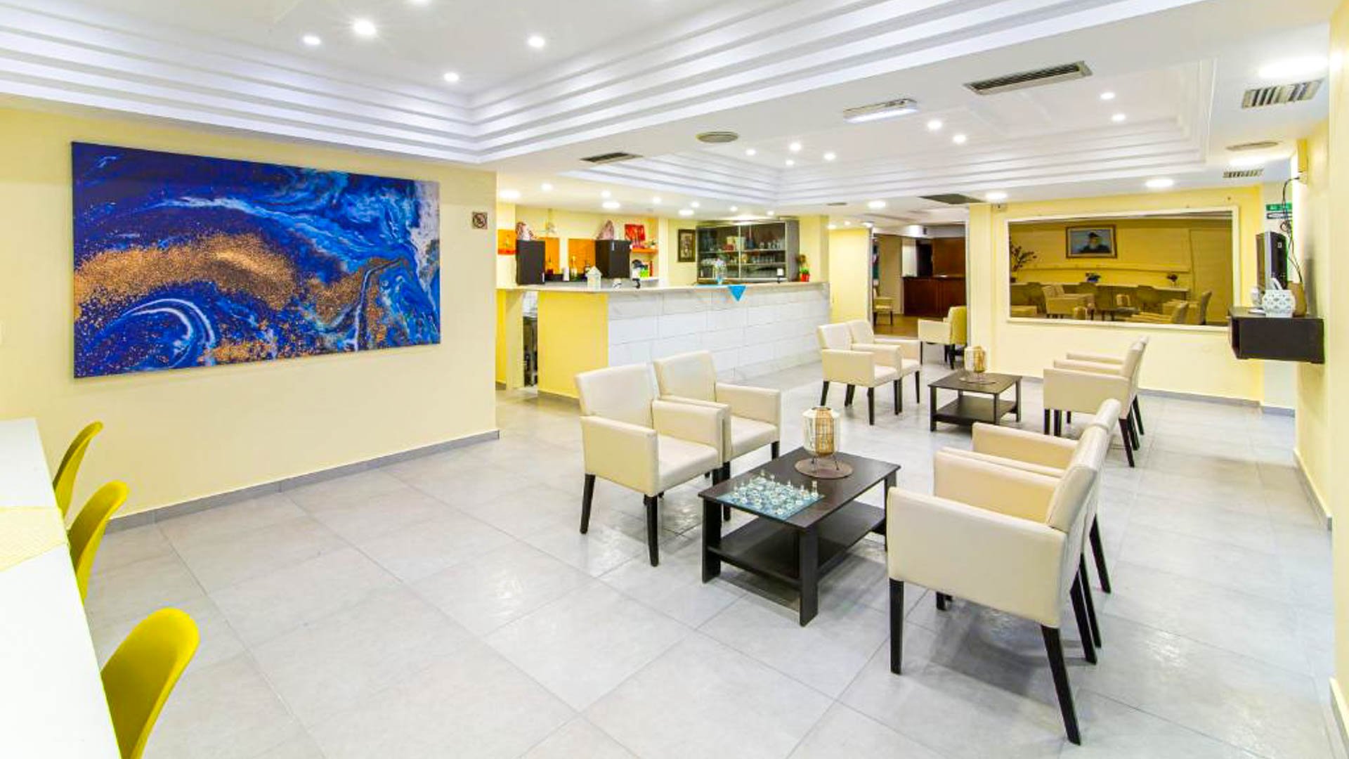 Triton Hotel
