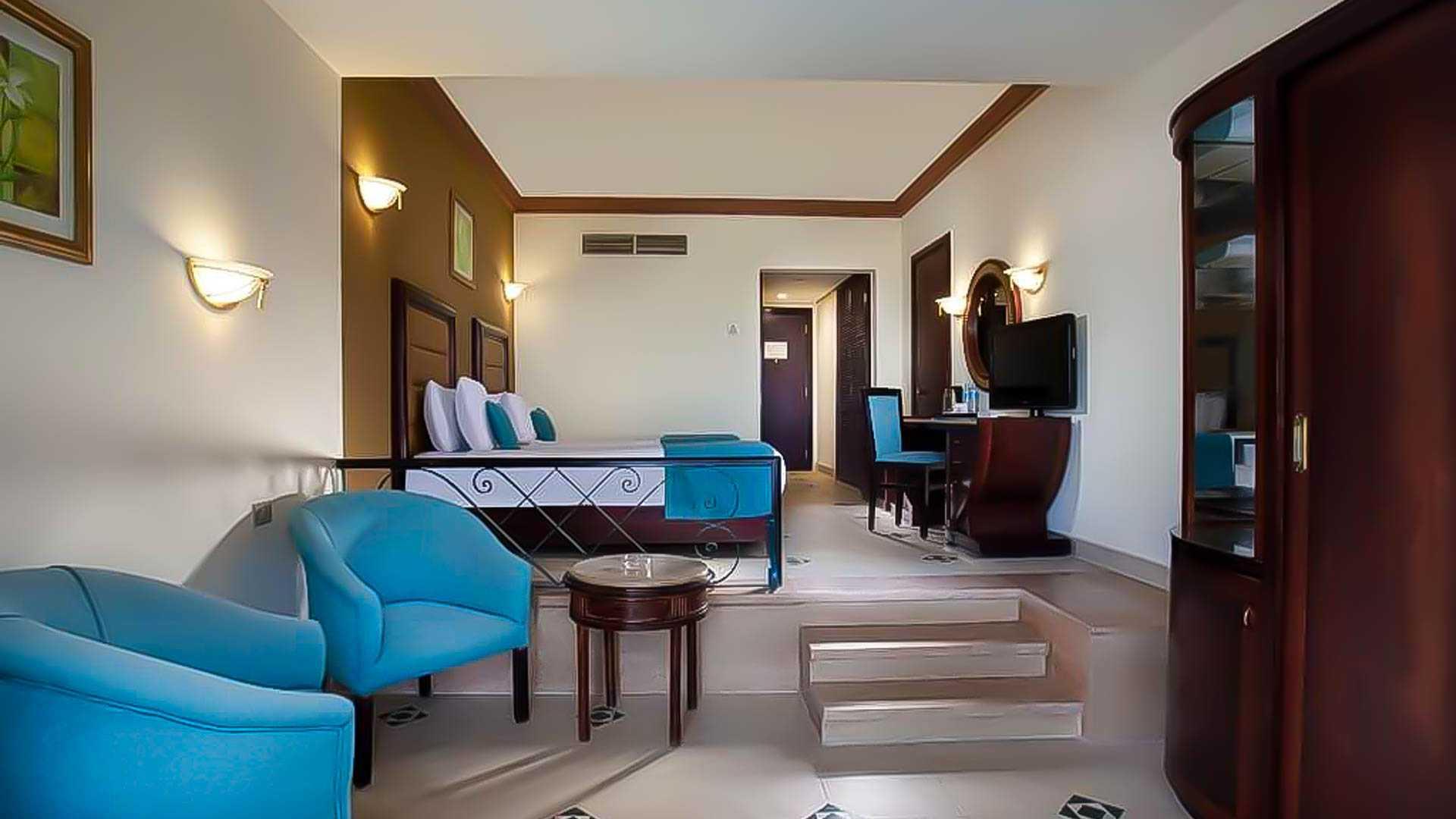 Pyramisa Beach Resort