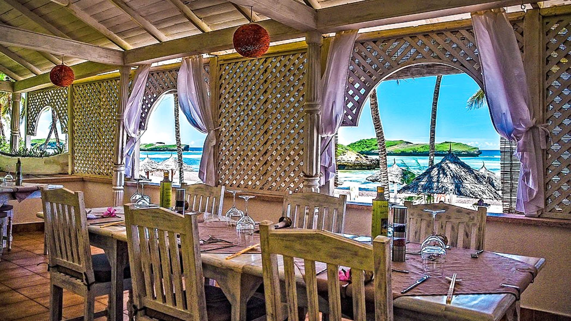 Tsavo Safari - Veraclub Crystal Bay Resort