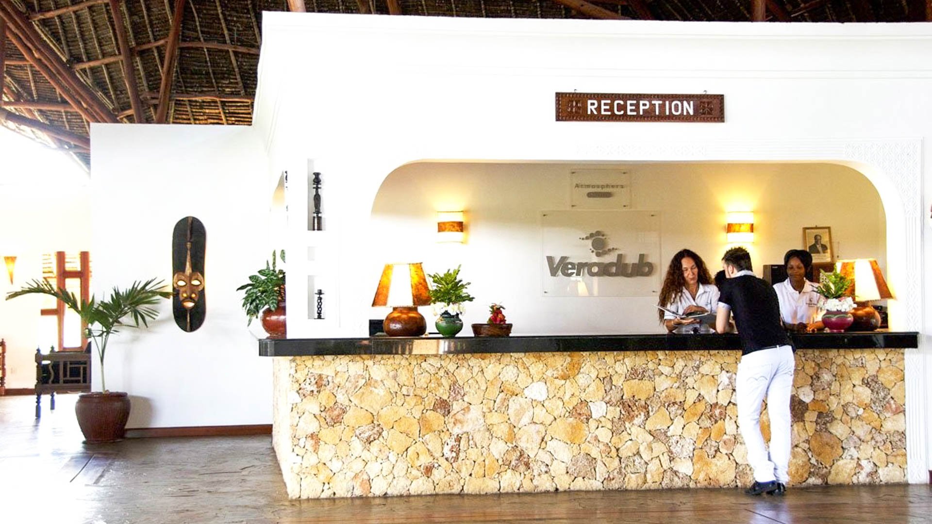 Tsavo Safari - Veraclub Crystal Bay Resort