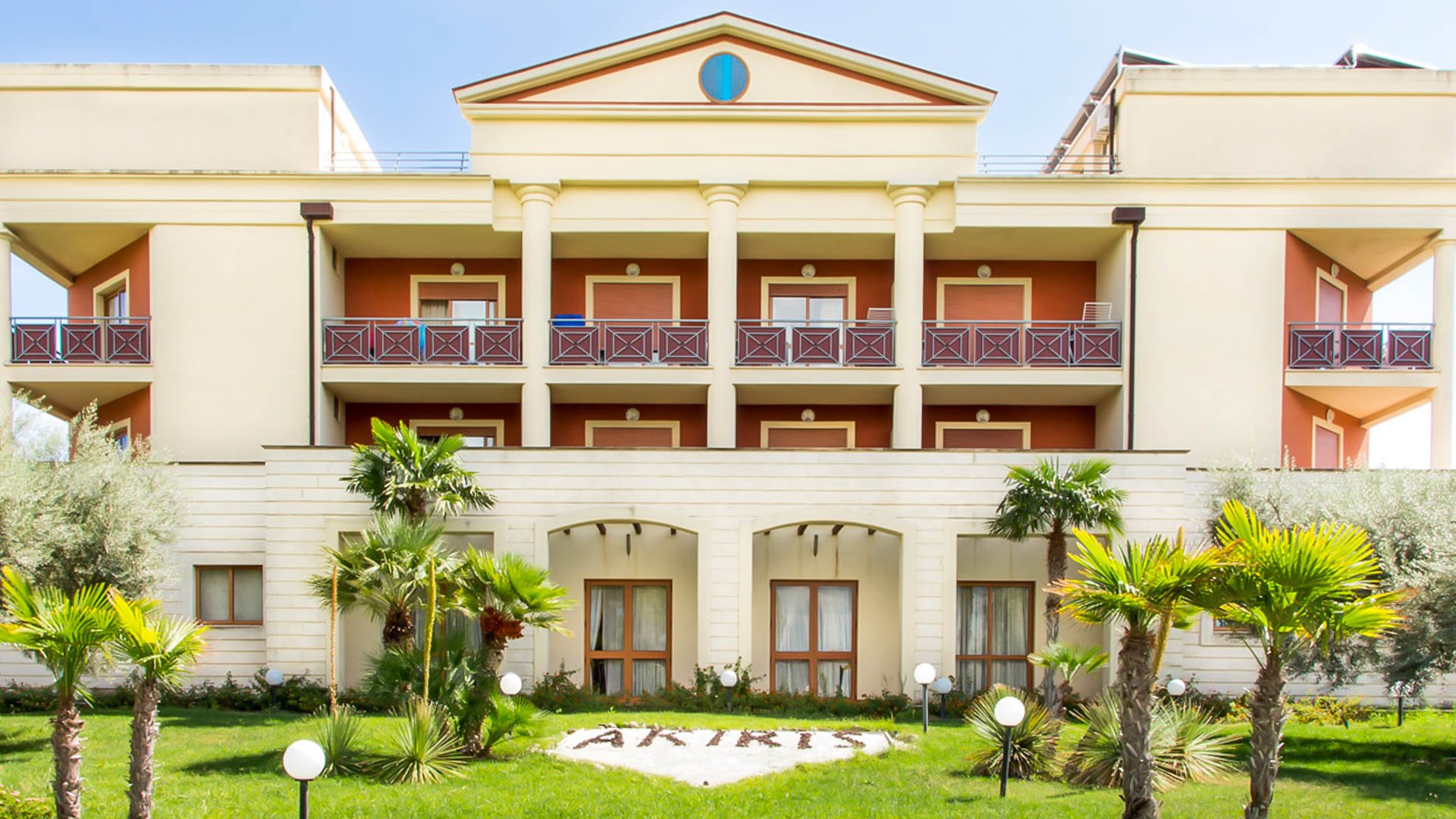 Villaggio Hotel Akiris