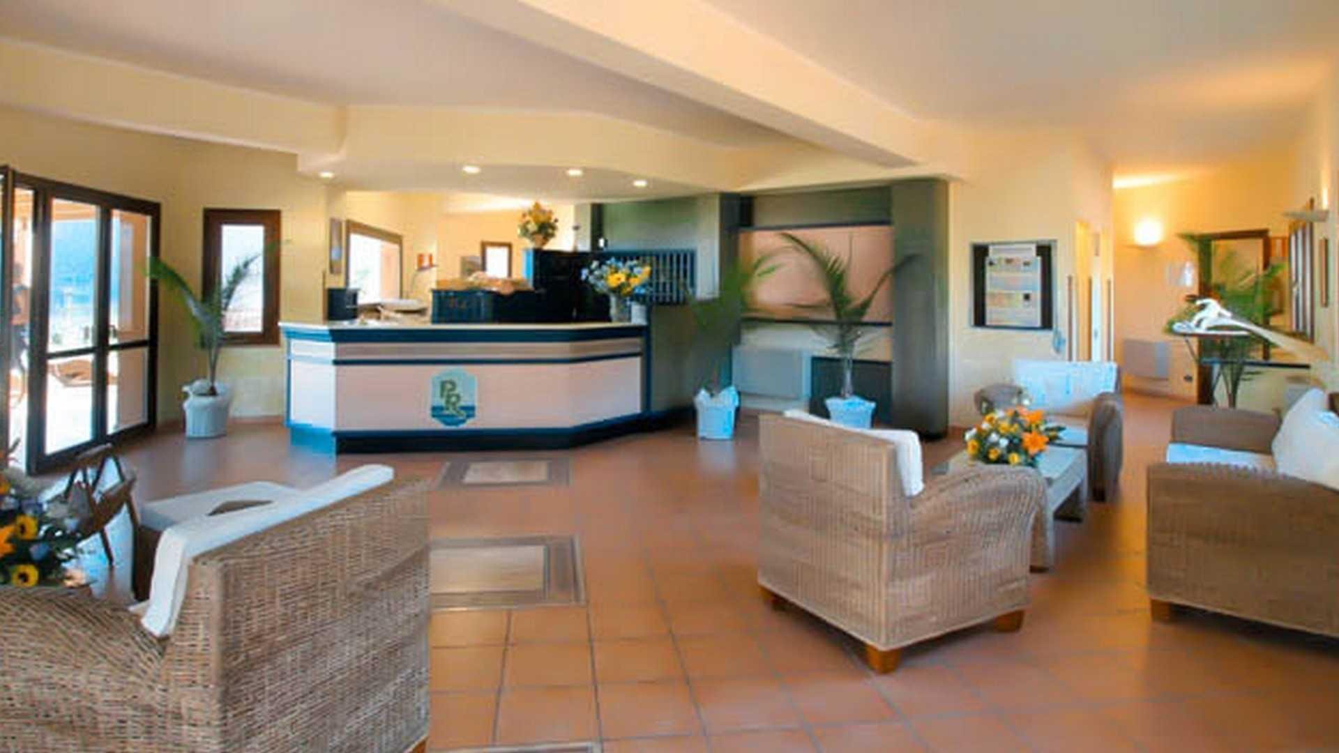 Villaggio Porto Rhoca