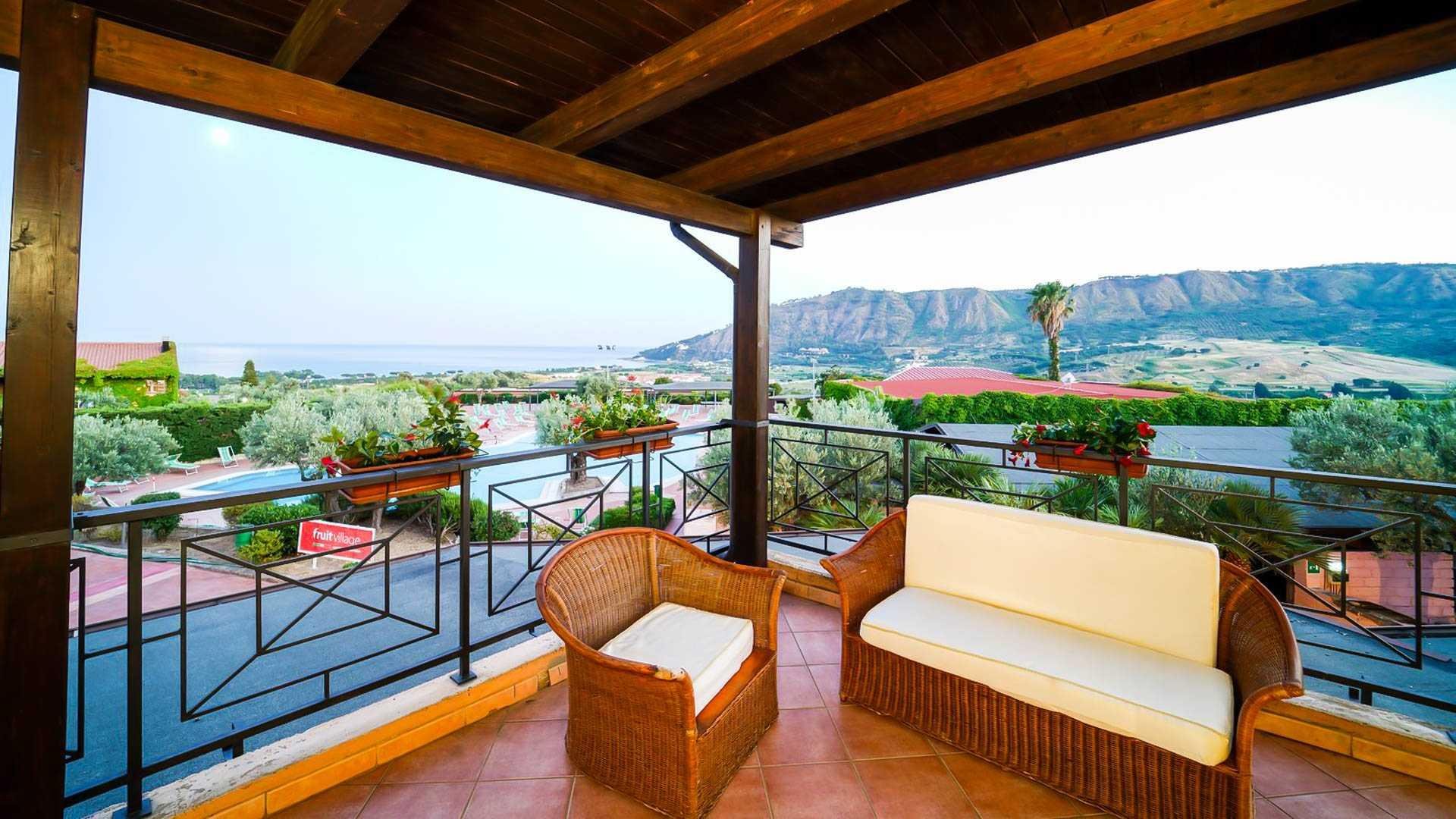 Villaggio Porto Rhoca