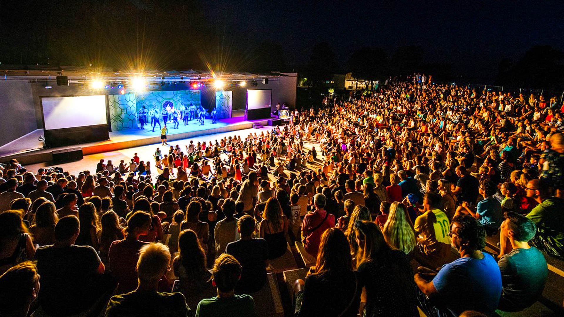 ZATON HOLIDAY RESORT mh