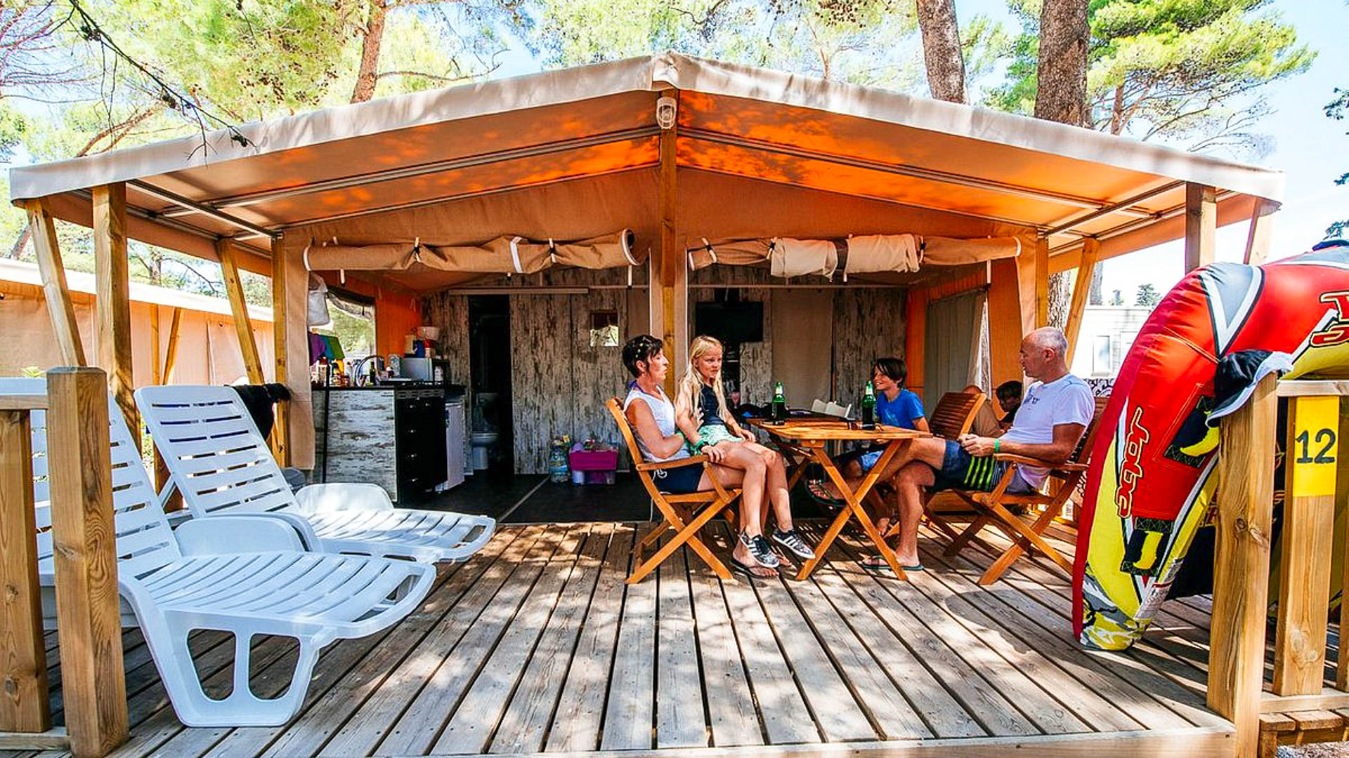 ZATON HOLIDAY RESORT 3*