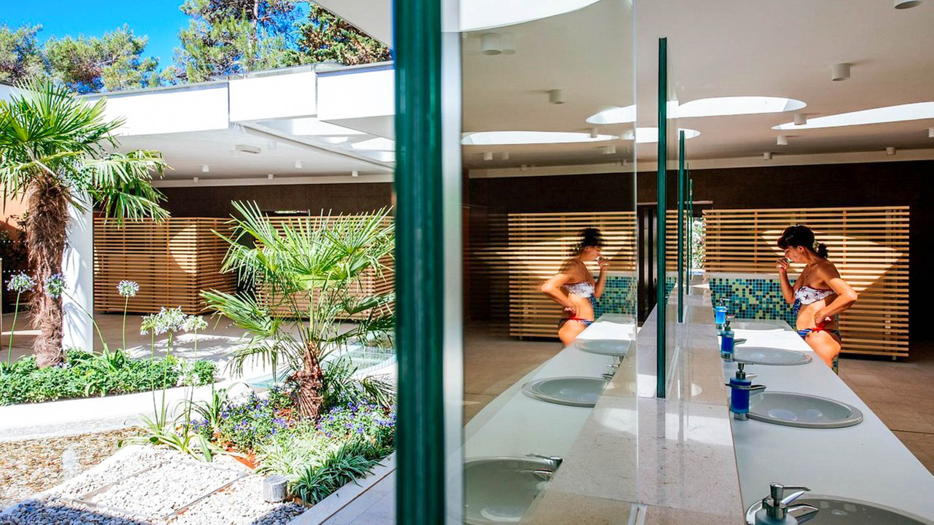 ZATON HOLIDAY RESORT 3*