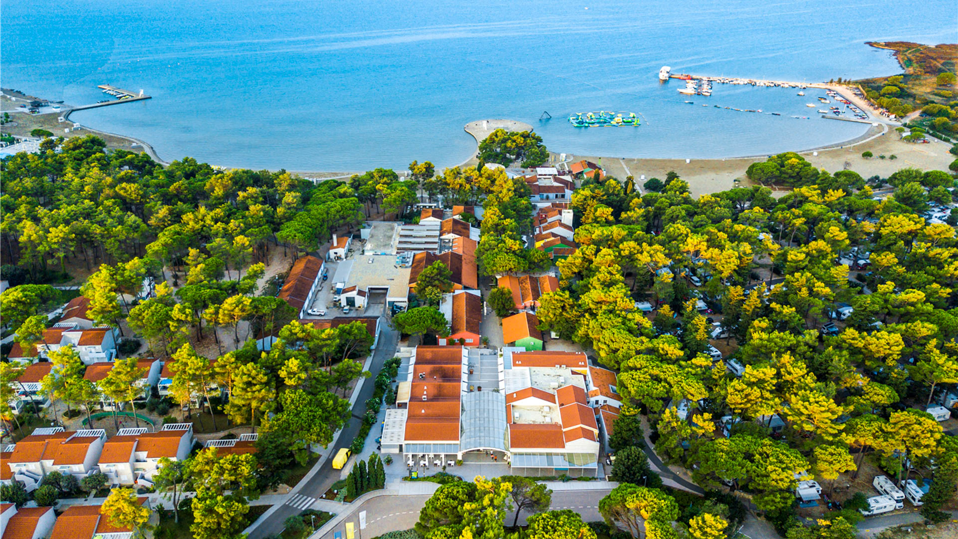 ZATON HOLIDAY RESORT mh