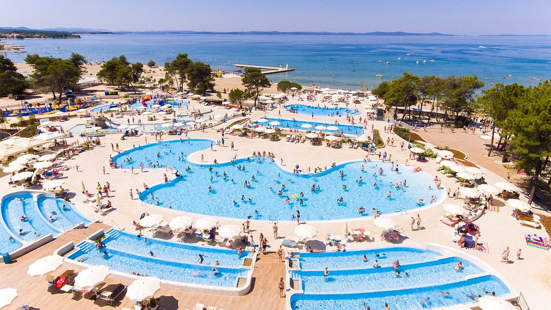 ZATON HOLIDAY RESORT 3*